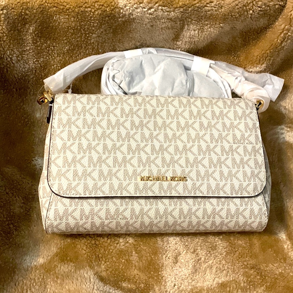 NWT MK purse